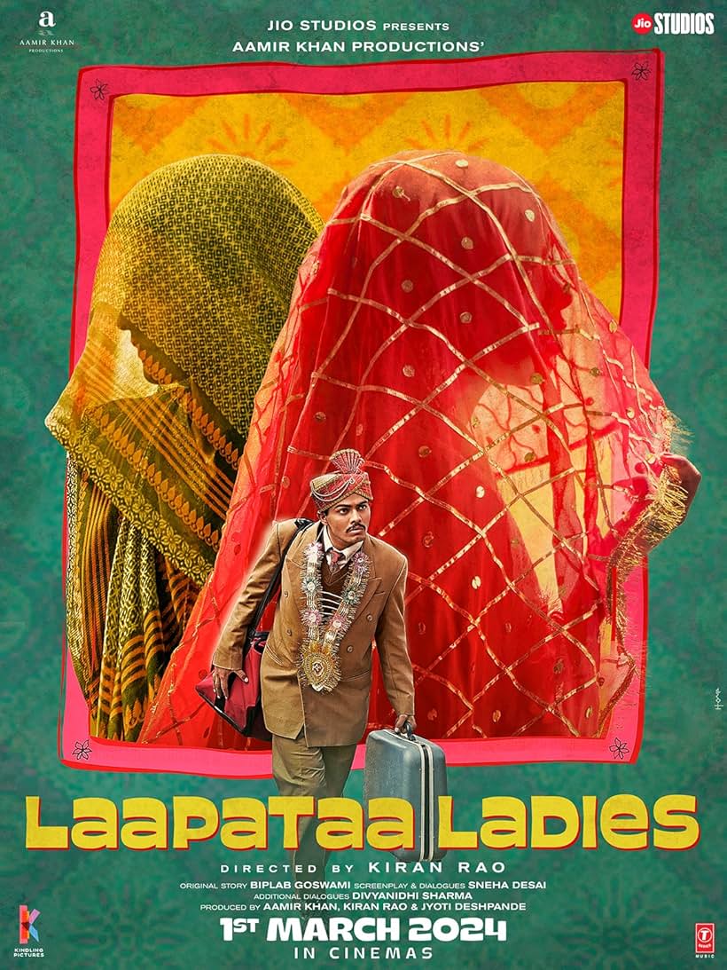 Sparsh Shrivastava, Pratibha Ranta, and Nitanshi Goel in Laapataa Ladies (2023)