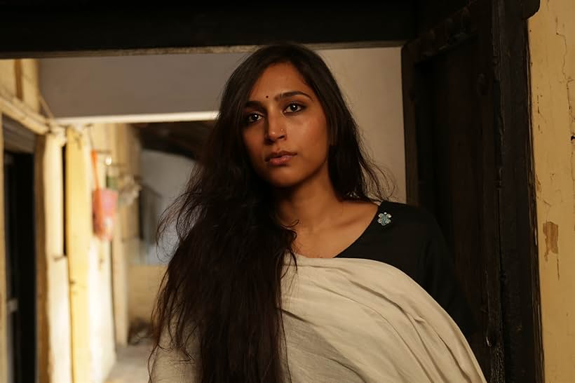 Zoya Hussain in The Brawler (2017)