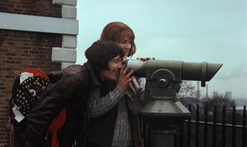 Murray Head and Glenda Jackson in Sunday Bloody Sunday (1971)