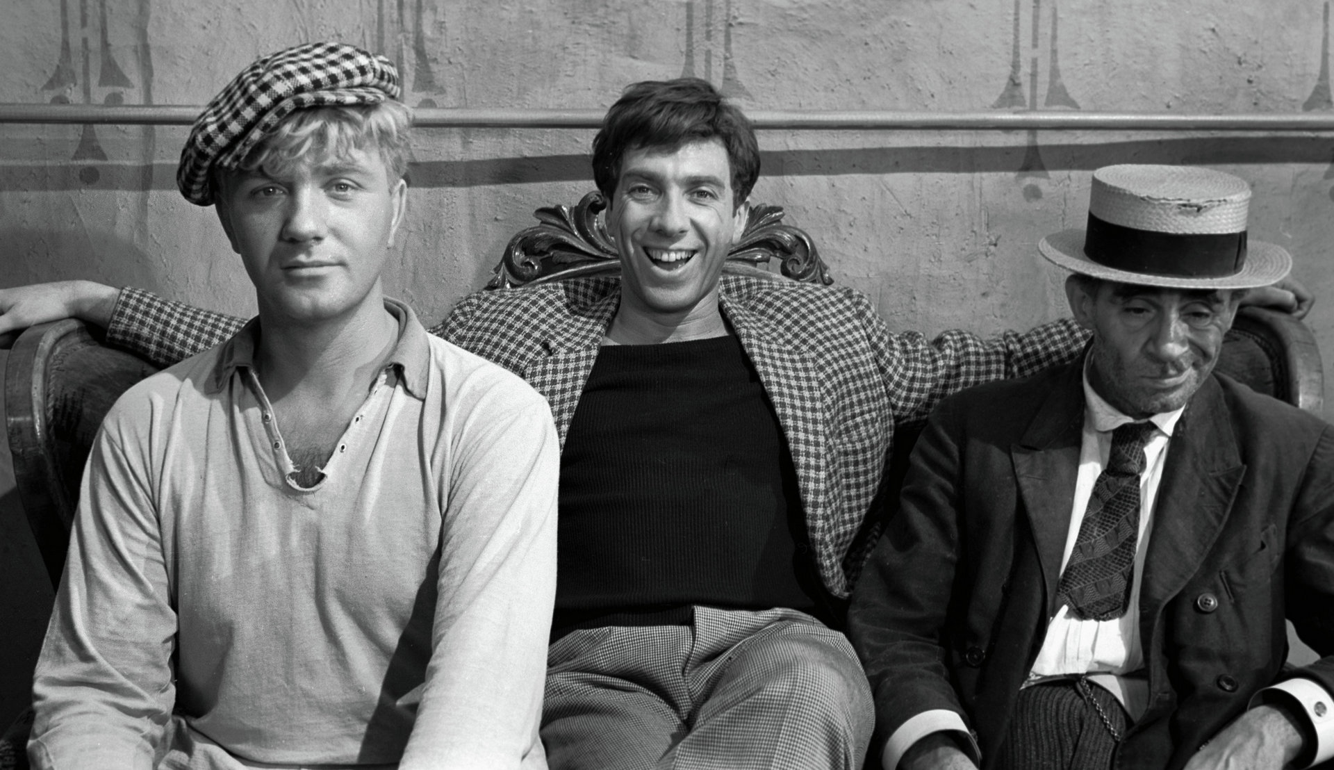 Zinoviy Gerdt, Leonid Kuravlyov, and Sergey Yurskiy in The Golden Calf (1968)