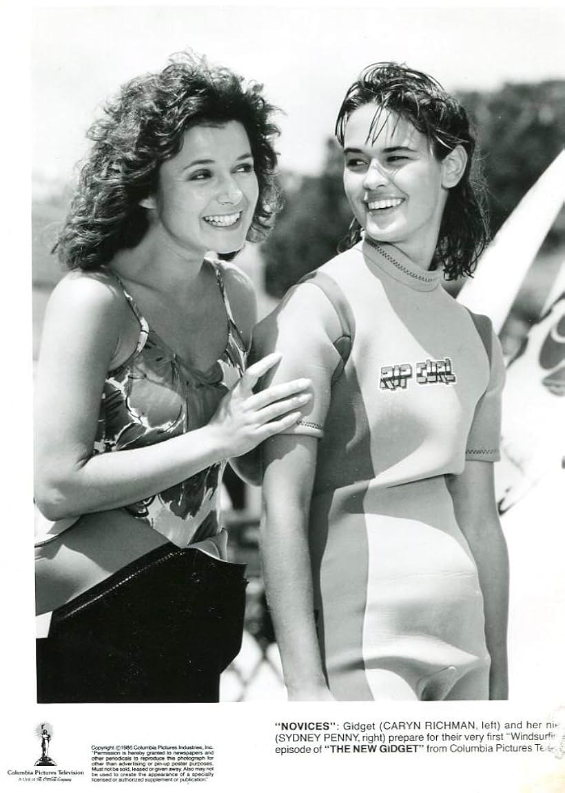 Sydney Penny and Caryn Richman in The New Gidget (1986)