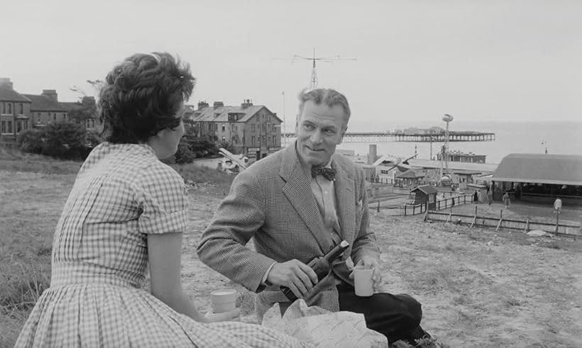 Laurence Olivier and Joan Plowright in The Entertainer (1960)