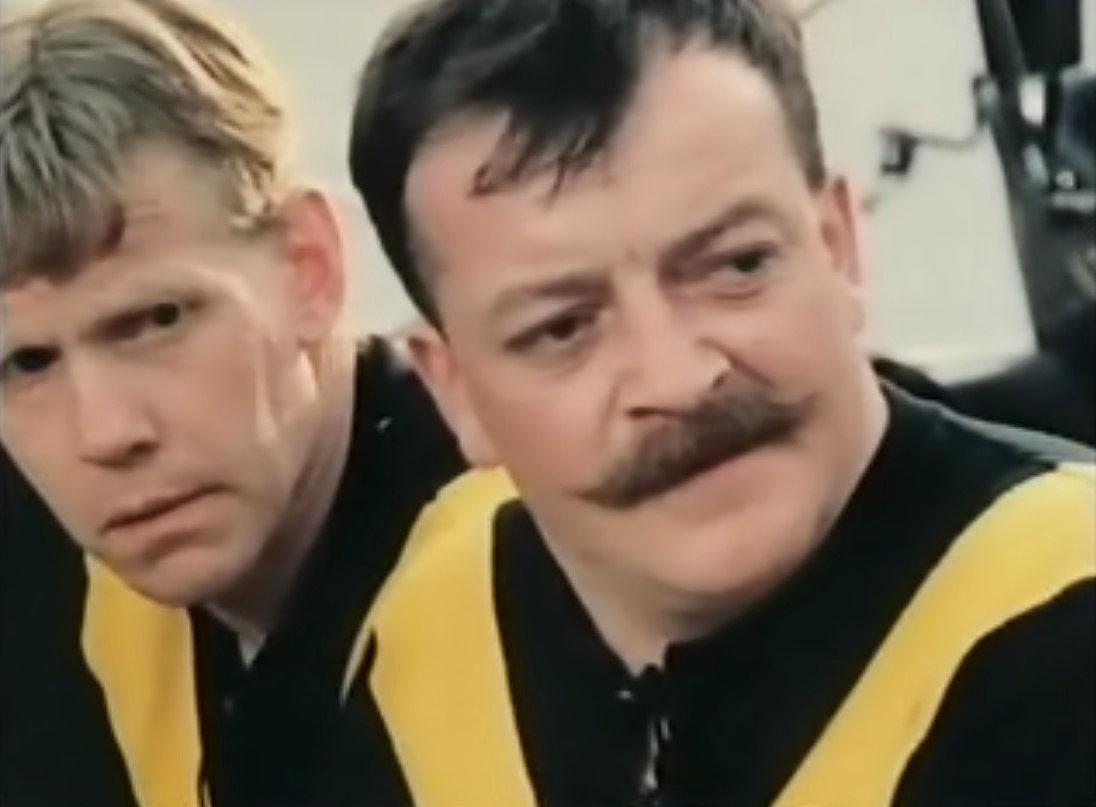 Jeremy Bulloch and Tim Healy in The World Cup: A Captain's Tale (1982)