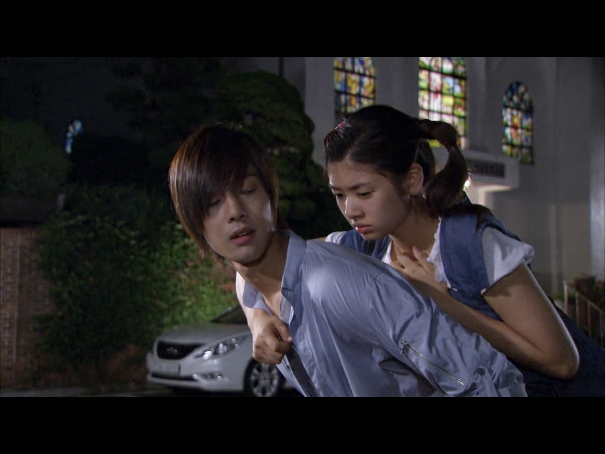 Kim Hyun-joong and Jung So-min in Mischievous Kiss (2010)