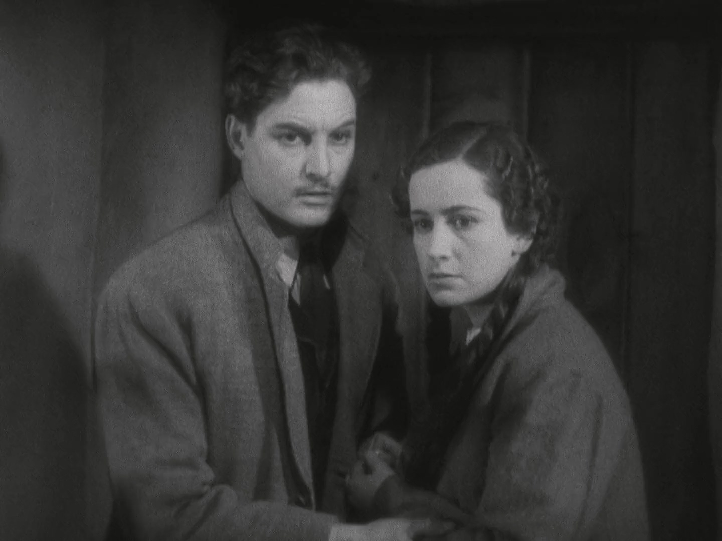 Peggy Ashcroft and Robert Donat in The 39 Steps (1935)