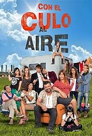 Iñaki Miramón, Carmen Ruiz, Paco Tous, Toni Acosta, Goizalde Núñez, Raúl Arévalo, Raúl Fernández de Pablo, María León, and Hiba Abouk in Con el culo al aire (2012)