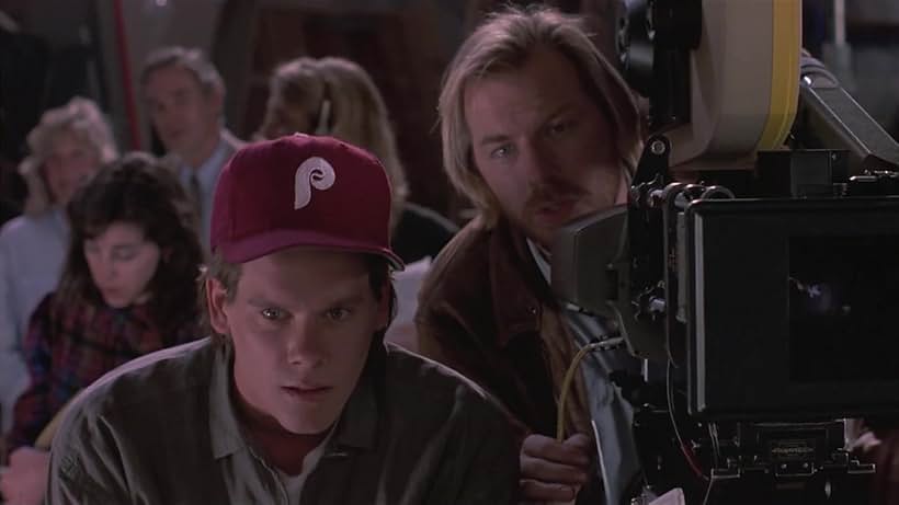 Kevin Bacon and Michael McKean in The Big Picture (1989)