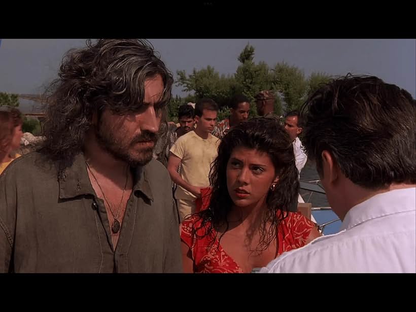 Alfred Molina and Marisa Tomei in The Perez Family (1995)