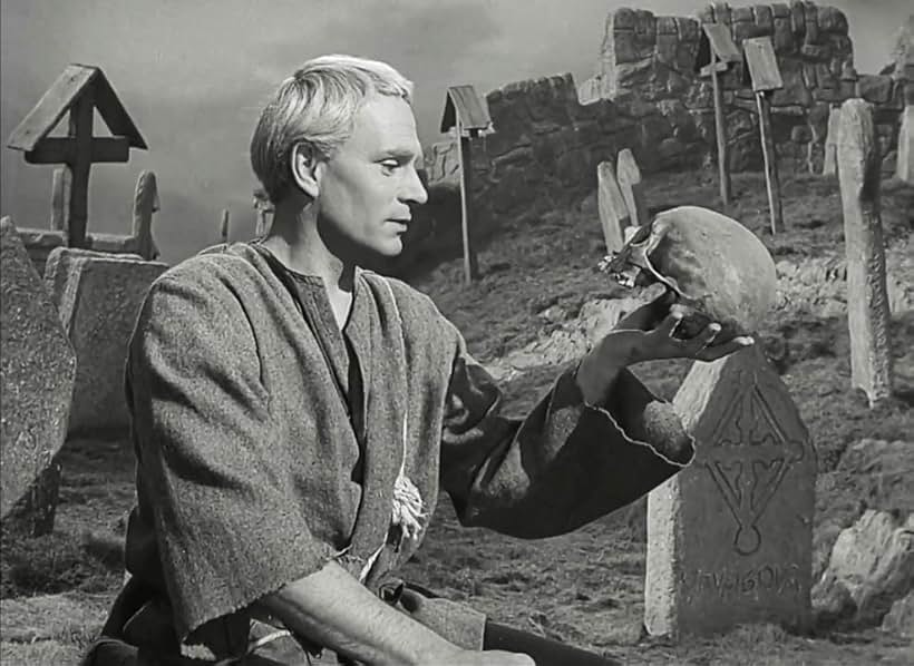 Laurence Olivier in Hamlet (1948)