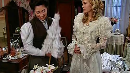 Mariela Alcalá and Rosalinda Serfaty in Luz María (1998)