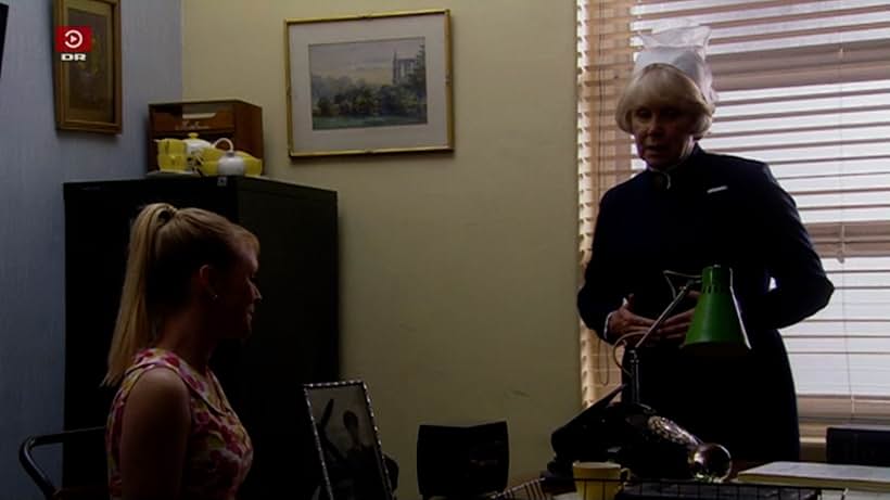 Wendy Craig and Michelle Hardwick in The Royal (2003)