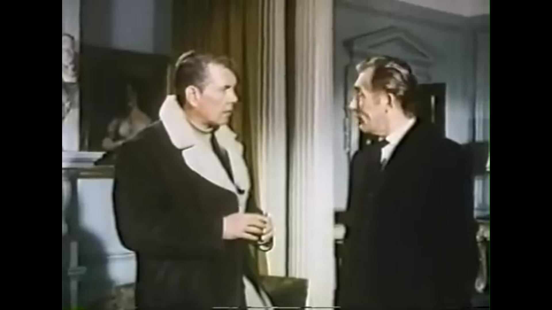 Patrick Holt and Robert Hutton in The Vulture (1966)