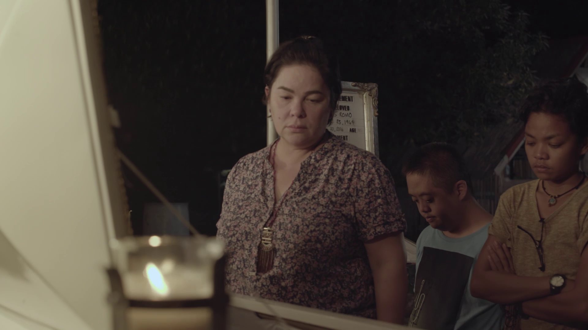 Jaclyn Jose, Chai Fonacier, and Vincent Viado in Jesus is Dead (2016)