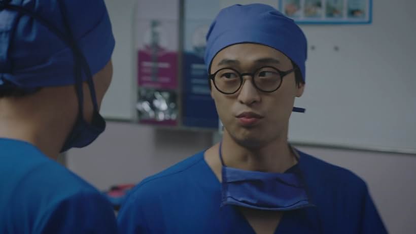 Oh Dong-min in Heart Surgeons (2018)