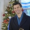 Matt Cohen in Holiday Date (2019)