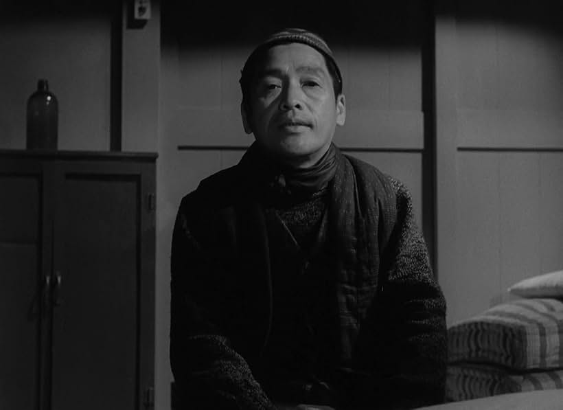 Kamatari Fujiwara in Tokyo Twilight (1957)