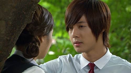 Kim Hyun-joong and Jung So-min in Mischievous Kiss (2010)