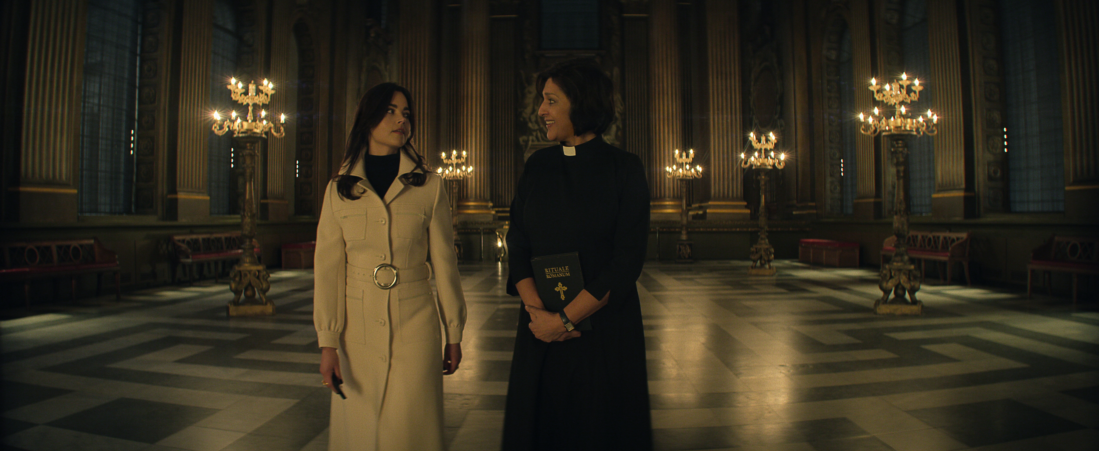 Meera Syal and Jenna Coleman in The Sandman (2022)