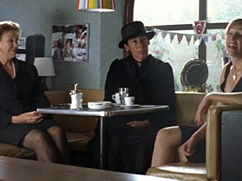 Four Women and a Funeral (2005)