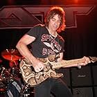 Warren Demartini