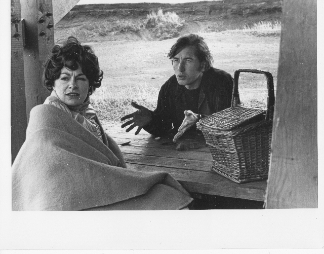 Micheline Lanctôt and Claude Maher in Ti-Cul Tougas, ou, Le bout de la vie (1976)