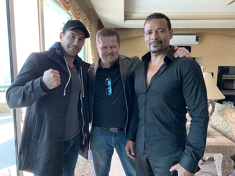 Mario Van Peebles, Scott Adkins, and Peter Organ in Seized (2020)