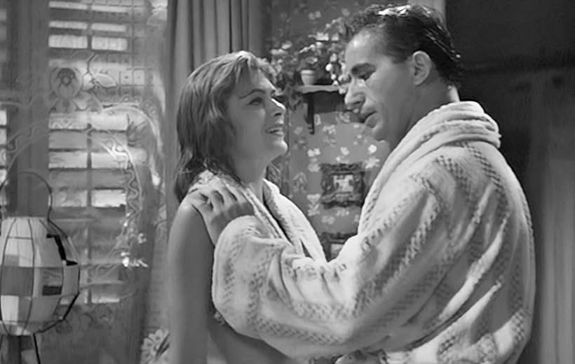 Giorgos Foundas and Melina Mercouri in Never on Sunday (1960)