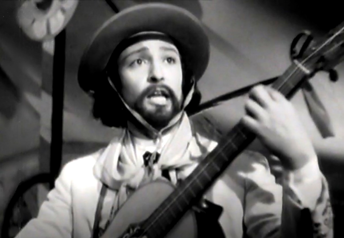 Hugo del Carril in Circus Cavalcade (1945)