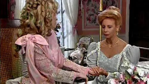 Sonia Oquendo and Rosalinda Serfaty in Luz María (1998)