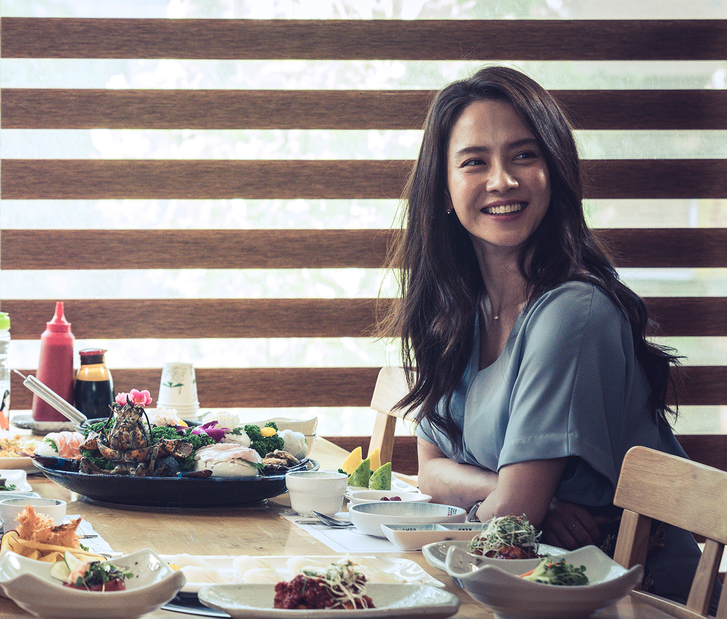 Song Ji-hyo in Unstoppable (2018)