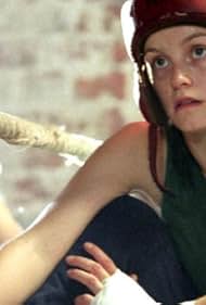 Emilia Sinisalo in Lasileuka (2004)