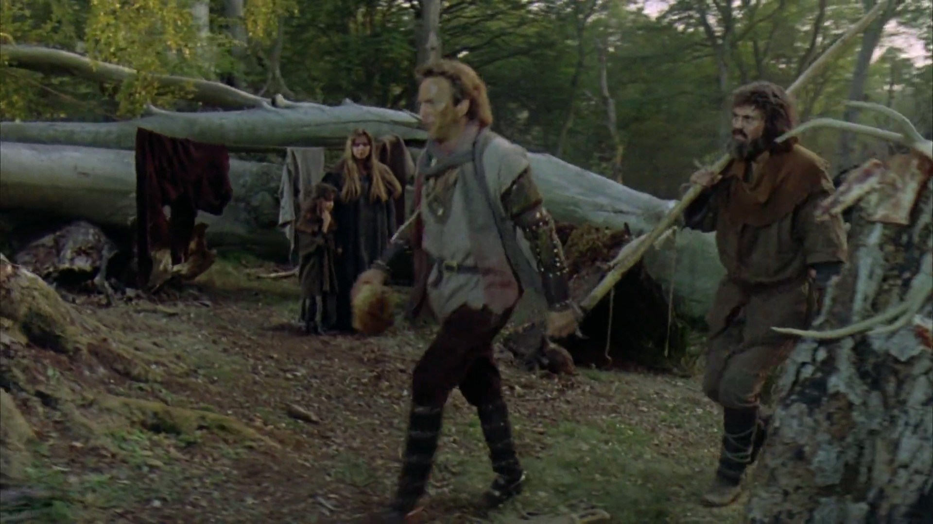 Kevin Costner and Nick Brimble in Robin Hood: Prince of Thieves (1991)