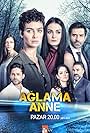 Cansel Elcin, Sezin Akbasogullari, Özlem Yilmaz, Selim Bayraktar, Birce Akalay, Ekin Mert Daymaz, and Aslihan Malbora in Aglama Anne (2018)