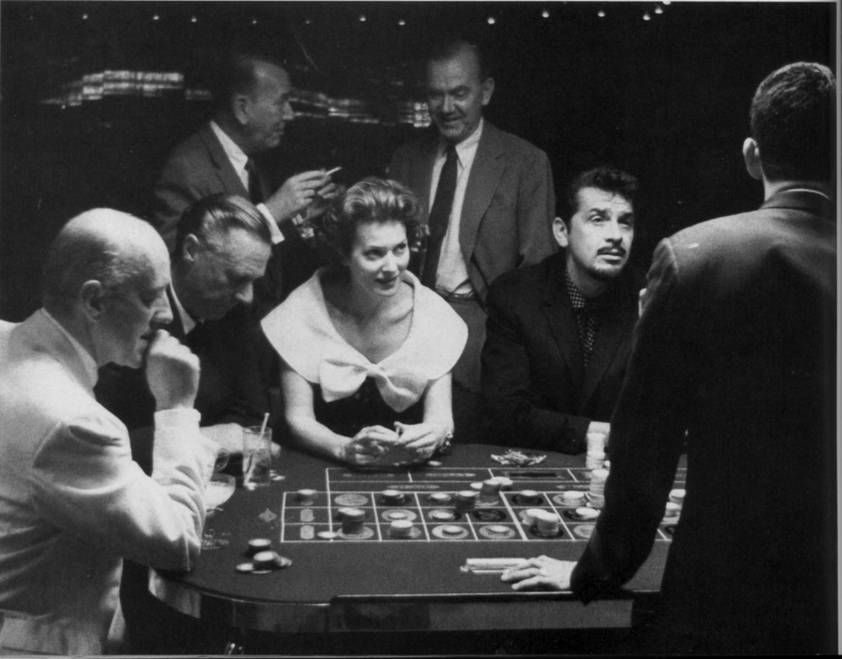 Alec Guinness, Maureen O'Hara, Graham Greene, Noël Coward, and Ernie Kovacs in Our Man in Havana (1959)