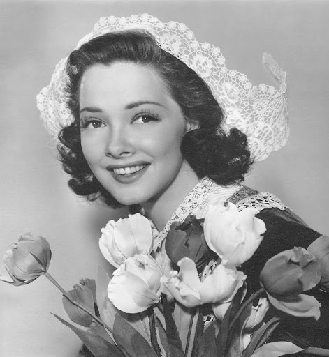 Kathryn Grayson in Seven Sweethearts (1942)