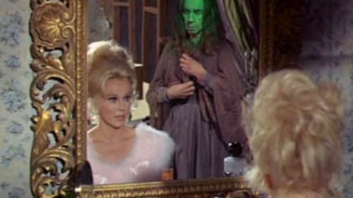 Eva Gabor and Renie Riano in Green Acres (1965)