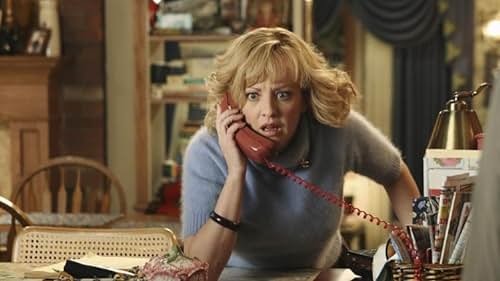 Wendi McLendon-Covey in The Goldbergs (2013)