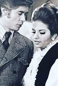 Eduardo Serrano and Carmen Julia Álvarez in Simplemente María (1970)