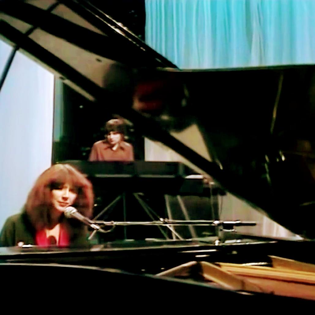 Kate Bush and Peter Gabriel in Kate: Kate Bush Christmas Special 1979 (1979)