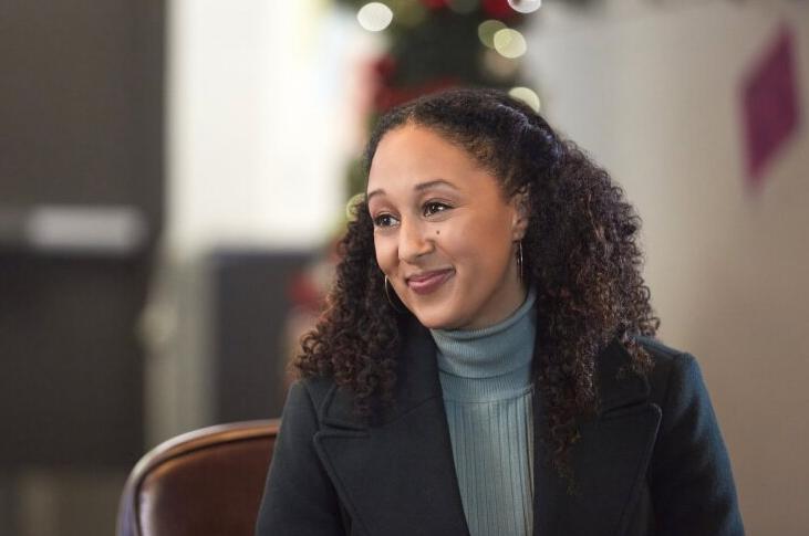 Tamera Mowry-Housley in Christmas Comes Twice (2020)