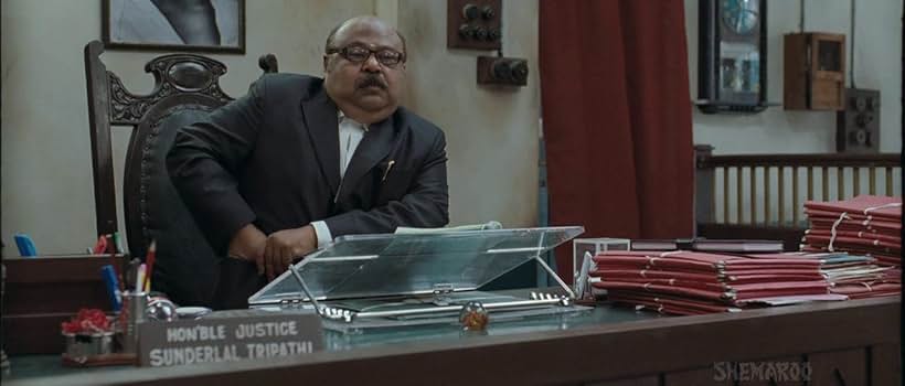 Saurabh Shukla in Jolly LLB (2013)