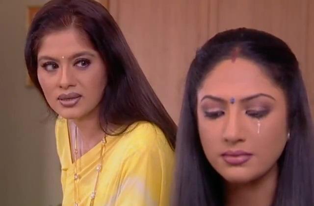 Sudha Chandran and Mouli Ganguly in Episode #1.97 (2001)