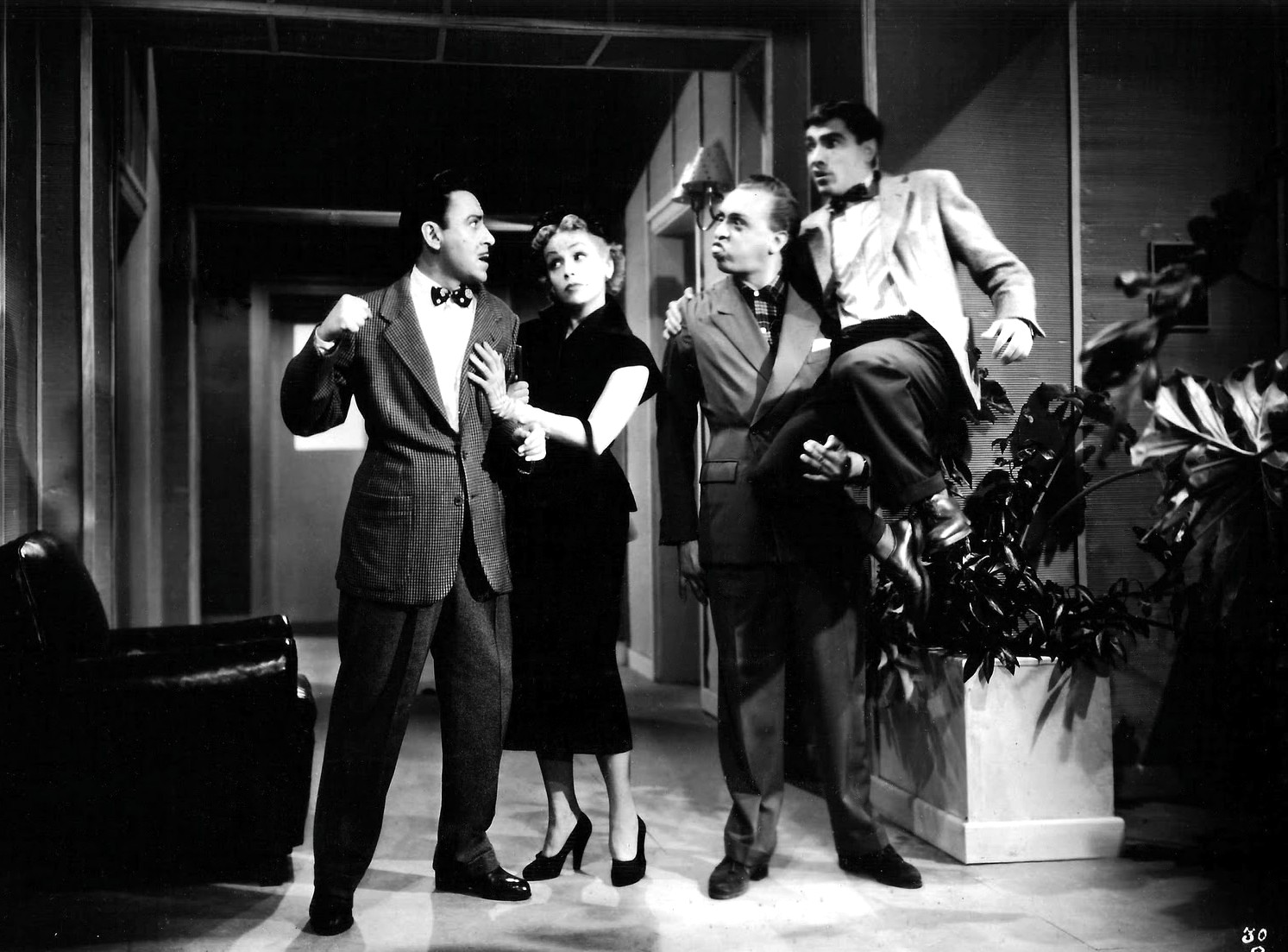 Alfredo Barbieri, Tito Climent, Guido Gorgatti, and Amelia Vargas in Romeo y Julita (1953)