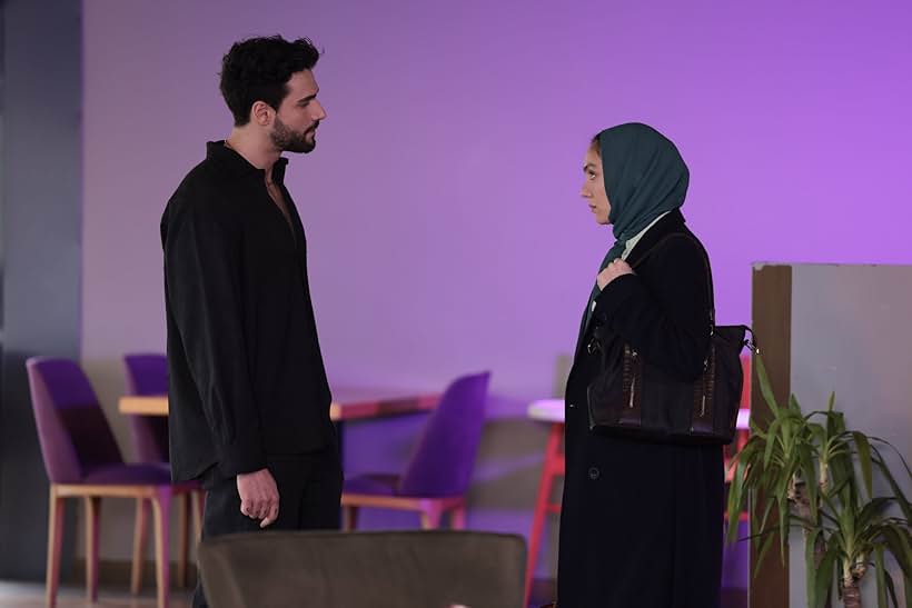 Merve Dizdar and Yilmaz Kunt in Ömer (2023)