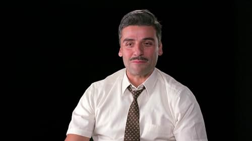 Suburbicon: Oscar Issac About Julianne Moore (International)