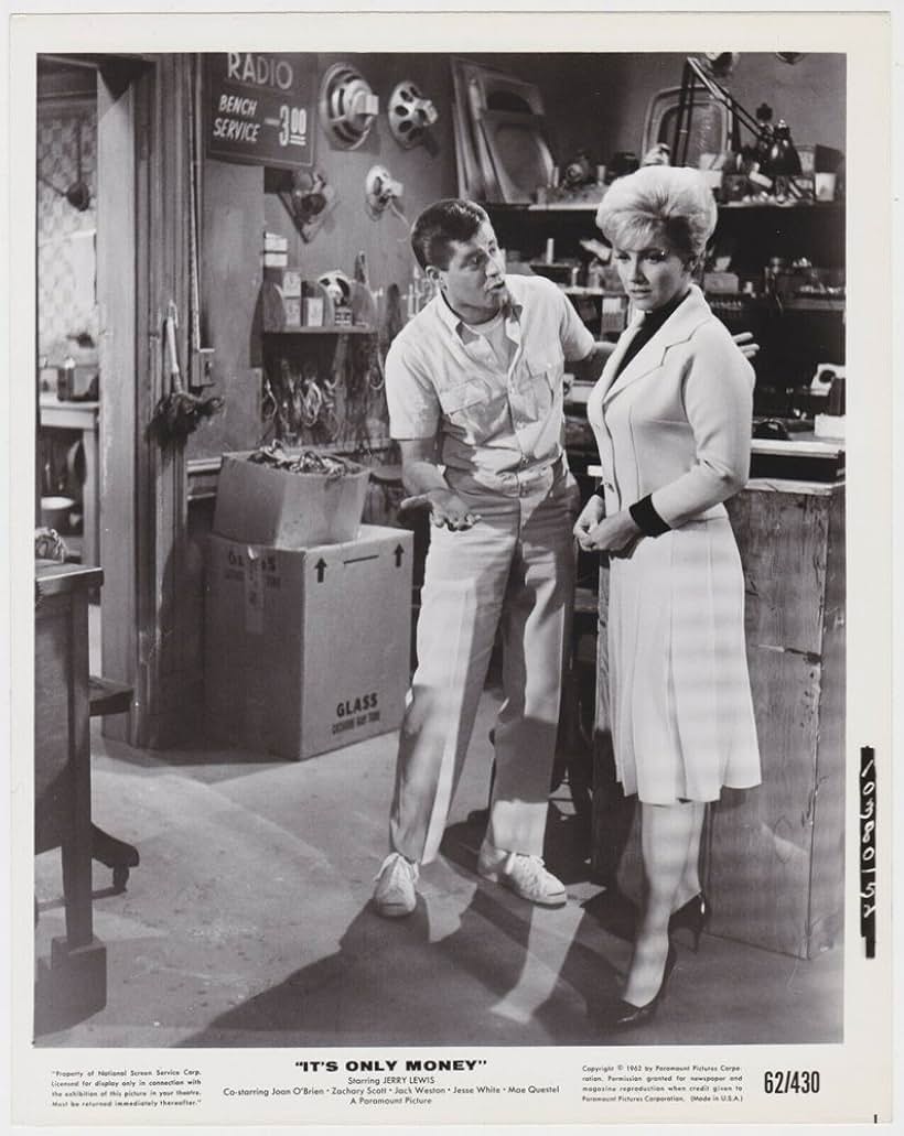 Jerry Lewis and Joan O'Brien in It's Only Money (1962)