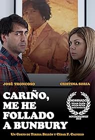 Cristina Soria, José Troncoso, Teresa Bellón, and César F. Calvillo in Cariño, me he follado a Bunbury (2016)