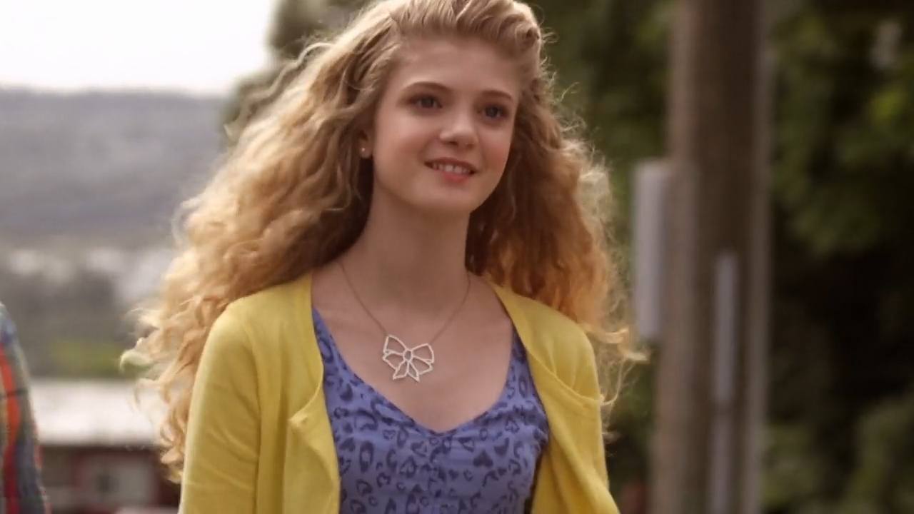 Elena Kampouris in Jinxed (2013)