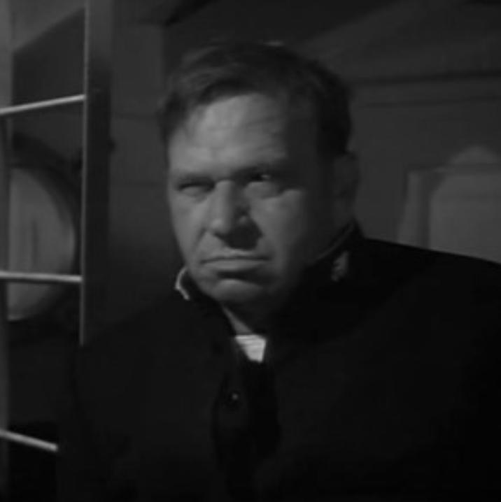 Wallace Beery in Thunder Afloat (1939)