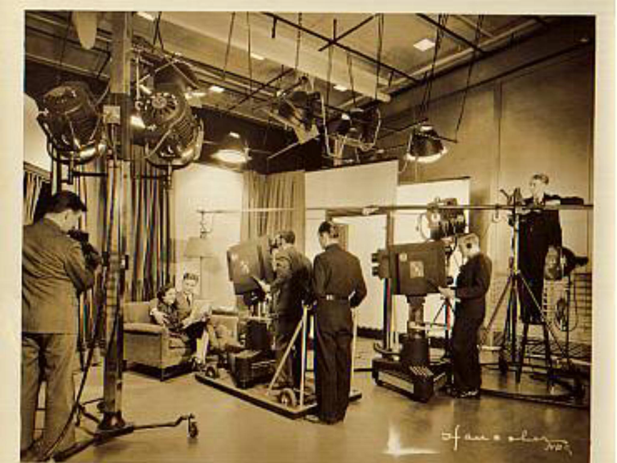 Eddie Albert and Grace Bradt in NBC/RCA Experimental Television Demonstration for the Press (1936)